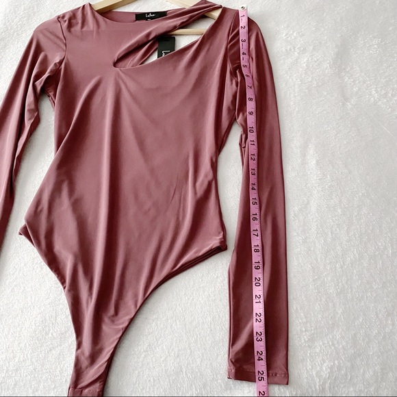 NWT Lulu’s Mauve CutOut Shoulder Long Sleeve Bodysuit - Picture 5 of 13